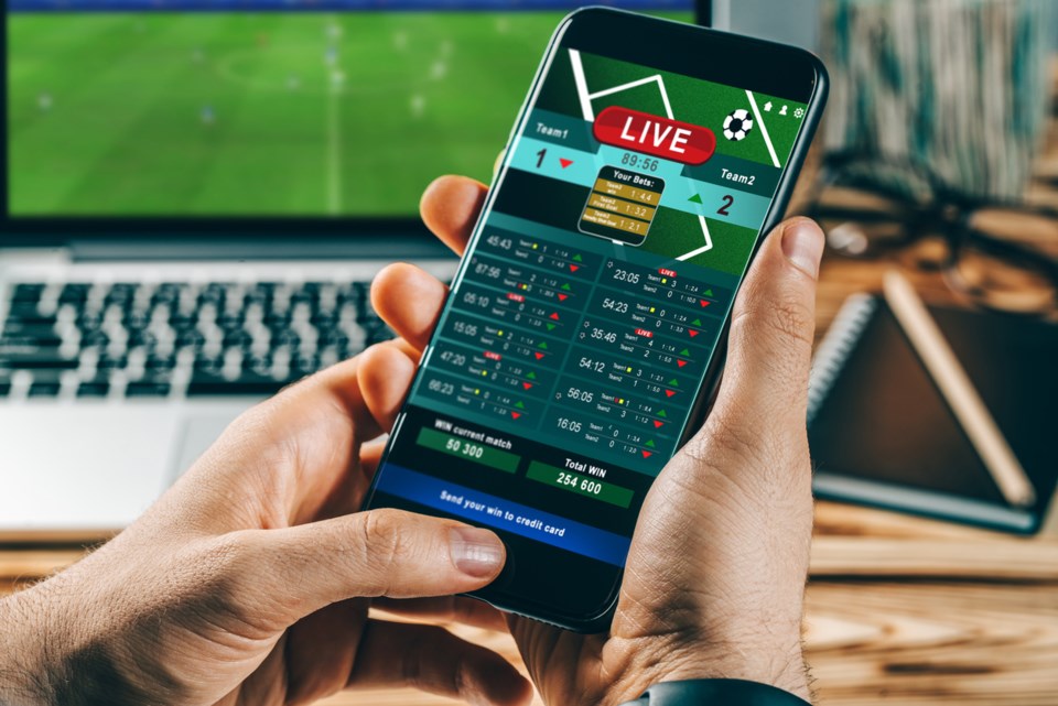 How to play poker tournaments 5
